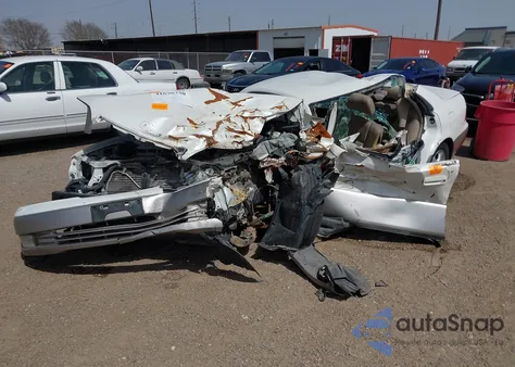 1998 Lexus Es 300 z USA, uszkodzony, nr VIN JT8BF28G4W0109265